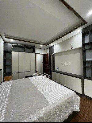 10.48 tỷ, bán nhà dân xây 50m2, 6 tầng góc, thang máy, gara - thạch bàn, long biên.