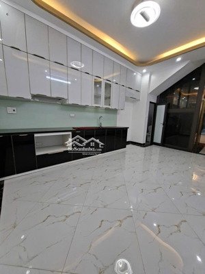 bán nhà thuỵ khuê - mặt ngõ - cách 20m ra mặt phố thuỵ khuê - tây hồ - thang máy - sổ xịn vuông