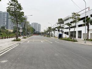 Bán gấp căn liền kề Eurowindow Twin Parks 75m2, mặt tiền 5m, View thoáng đẹp, sổ đỏ sẵn sang tên