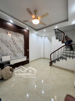 bán nhà quận cầu giấy - giá 7.35 tỷ - đường hoàng sâm - gần ô tô đỗ - khu phân lô - gần đường 2.5