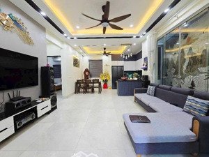 siêu phẩm đa sỹ nhà đẹp hiếm 85m mt 8m 4 tầng chắc chắn 13,2tỷ