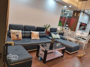 gia đình bán cc central plaza q. tb. dt 95m2 3p 2wc. giá 5,5 tỷ. lh