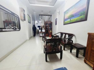 bán nhà trung tâm ba đình,5 tầng, tặng ngay nội thất, mặt thoáng, ngõ thông, 10,8 tỷ