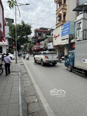 chỉ hơn 5 tỷ có ngay nhà trương định 4 tầng, 3pn, ở ngay, full nội thất, sđcc