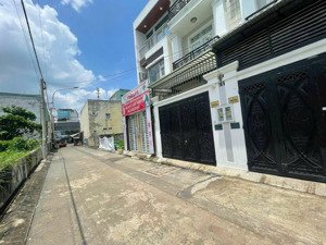 13,5 tỷ bán lô đẹp sát chợ hiệp bình hẻm 109, tp. thủ đức. 248,4m² ngang 12m, thổ