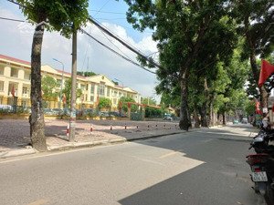 bán nhà thụy phương 5 tầng mới,10m ra mặt phố, gần ub phường gía 7,5 tỷ 