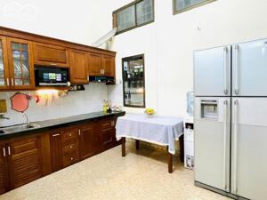 NHÀ ĐẸP KHƯƠNG ĐÌNH - GARA Ô TÔ - THANG MÁY - SÁT PHỐ - KINH DOANH ĐỈNH - GẦN ROYAL CITY