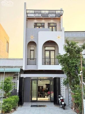 BÁN NHÀ TRỆT 2 LẦU KHU DÂN CƯ VĂN HOÁ TÂY ĐÔ - Q. CÁI RĂNG - TP. CẦN THƠ