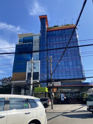 mt nguyễn thị định q2 xây tòa nhà hầm 8 tầng hệ số 6, vị trí đẹp trung tâm ngang 11m giá tốt đầu tư