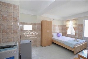 chủ gửi bán khách sạn 6 tầng quang vinh, dt 147,5m2 đang có 29 phòng cho thuê