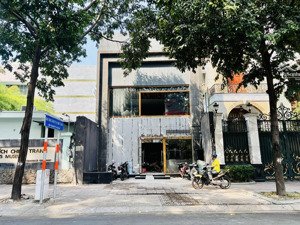 cho thuê nhà - mt lê quý đôn, q3 - 8x22m (2 tầng trống suốt) - cạnh bảo tàng di tích chiến tranh