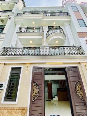 hàng nóng - trung tâm quận 6 - hẻm 5 mét xịn - hẻm ô tô ngủ nhà - thông tứ tung 85m2/3tỷ7