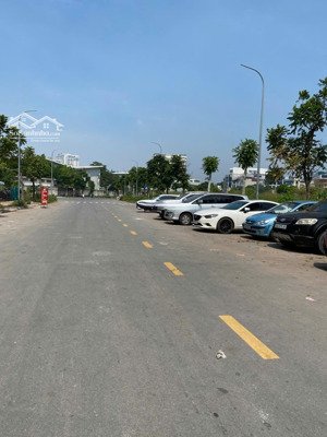 bán đất bồ đề 96m, giá 24 tỷ,sau mặt phố chỉ 1 dãy nhà.