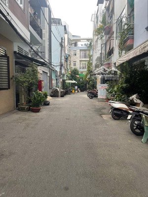 bán nhà hẻm 5m hoàng diệu thông thương - ngang 4,4m nở hậu