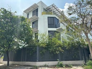 cho thuê nhà góc 2 mặt tiền - dự án 50ha cát lái, quận 2 12 x 17m, đầy đủ nội thất