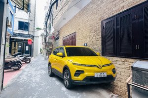 lô góc thoáng sáng taxi đỗ cửa gần phố mặt tiền siêu rộng