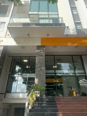 cho thuê toà nhà view sông sài gòn trên đường trần quý kiên, thạnh mỹ lợi