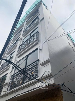 bán nhà phố dương quảng hàm, 39m2, 6 tầng thang máy, mt 5m, gần ô tô, nhỉnh 9 tỷ (cực hiếm)