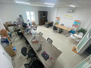 văn phòng 33m2 không gian rộng, sang trọng, phù hợp công ty 10 - 15 người