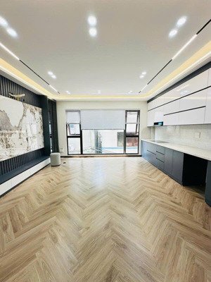 bán nhà xây mới xuân đỉnh 40m2 6 tầng thang máy lô góc 3 mặt thoáng cạnh kđt ngoại giao đoàn