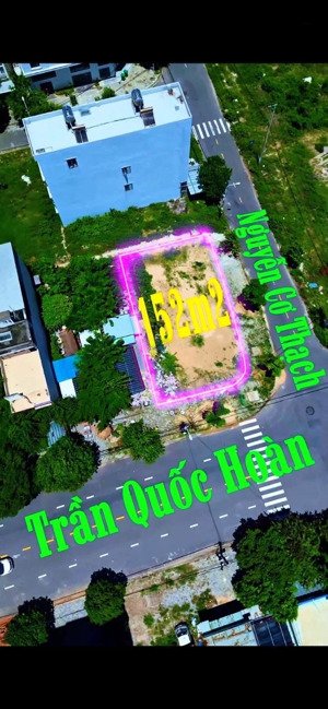 cần bán siêu phẩm lô 2mt trần quốc hoàn , trục thông thẳng ra bãi tắm biển sơn thuỷ