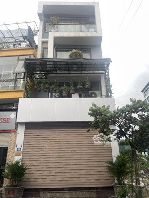 cần bán nhà mặt phố phúc lợi 82 m 4 tầng phân lô vìa hè ô tô tránh giá đầu tư