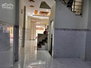 bán gấp nhà đường 7m mặt tiền khu bàu cát, 3 tầng, 4pn, giá 7.85 tỷ.