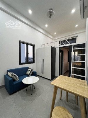 căn hộ ccmini khương trung, 7 tầng , 70m , 18 phòng full đồ thu nhập 90tr/tháng , 2 nhà ra ô tô