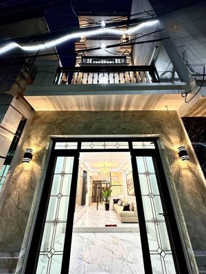 mặt ngõ đường đà nẵng thông thương, kinh doanh buôn bán, nhà mới đẹp full nội thất