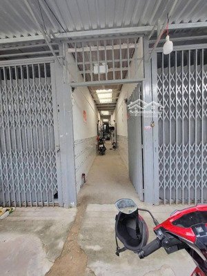 bán gấp dãy trọ 12phòng nguyễn cửu phú bình chánh 880triệu thu nhập 20tr/1tháng gần kcn tân tạo