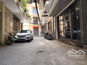 bán đất hai bà trưng (cũ) , đường minh khai , 18m ra ô tô dừng đỗ , 2 thoáng , 1 ngoặt ra đường lớn