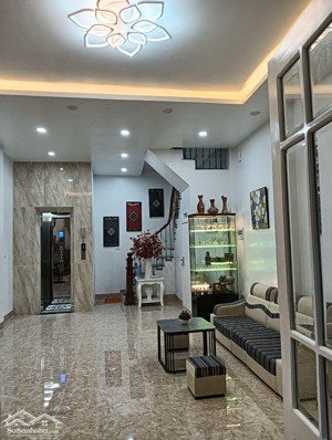 bán nhà láng hạ - 6 tầng thang máy - 45m2 - 13.5 tỷ!