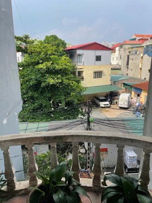 trung văn mặt ngõ thông, ô tô vào nhà. 2 thoáng. diện tích 118m. giá 25 tỷ. lh 