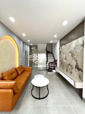 bán nhà mặt phố đền lừ ii, lô góc, 14,5 tỷ, 35m2, 4pn + 5wc, hoàng mai, hà nội