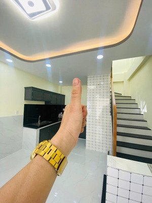bán nhà 28m2 - 4 x 7 - 2pn 2wc - chỉ 3.4 tỷ - 2 tầng - nguyễn sơn - quận tân phú - hoàn công đầy đủ