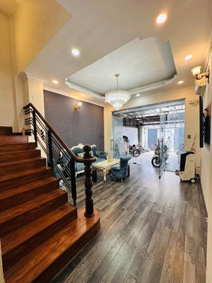 mbkd - đường 39 - bình trưng tây | 80m (4.3m x 18m) - 4t | có sân ô tô