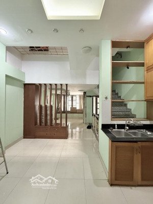 bán nhà mặt tiền hoa lan p1, phú nhuận