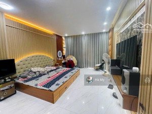 12 tỷ 67m2 4 tầng mặt tiền rộng ngô quyền hà đông ô tô vào