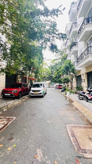 nhà chính chủ đường hà huy giáp - gần ngã 4 ga quận 12( cũ) chưa qua kd cần bán lại