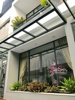 định cư nước ngoài cần bán biệt thự siêu víp xuân thủy- quận 2 -( 18x25) - 3 tầng -bán 98 tỷ