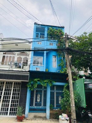 mtkd lê niệm , 4x19 , 2 lầu đúc , giá 10,2 tỷ hạ 9,8 tỷ chính chủ