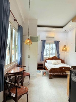 căn hộ studio ban công_cửa sổ lớn thoáng mát_ngay nhà thờ, chợ tân định_công viên lê văn tám