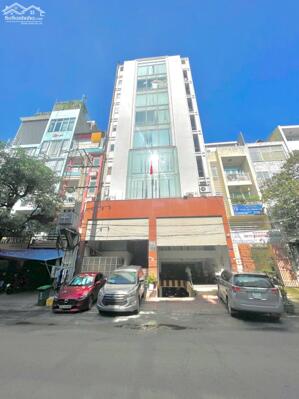 Cho thuê nguyên tòa nhà 35/ đường D5, Q. Bình Thạnh. DT 1200m2