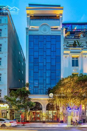 bán tòa nhà mặt tiền ngay quốc hương, thảo điền - 8x25m, 7 tầng - hđt: 200tr/th - giá 53 tỷ