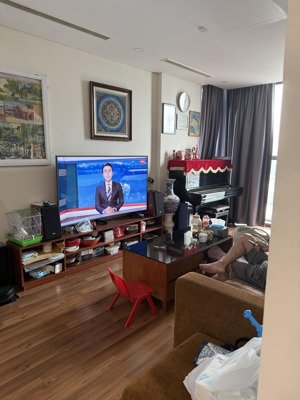 em trang bán căn 2n 77.5m tầng trung hướng đông mát mẻ sẵn sổ đỏ view thoáng