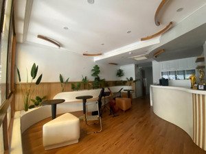 chốt luôn 40 triệu - cho măt bằng 1 trệt 1 lầu - mặt tiền quốc hương, ngang 5x20m. liên hệ nhanh em