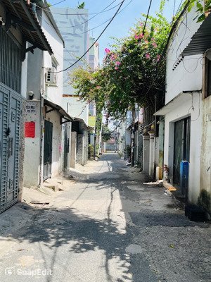 bán đất tặng nhà 116m2 (5,8x20) hẻm nhựa thông xe tải vào thoải mái đường phạm văn bạch tân bình