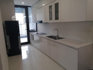 duy nhất căn góc tầng cao view thoáng - 113.6m2 - 3 phòng ngủ đều có ánh sáng, cần bán tại stellar