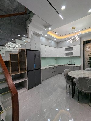 hxh 1 sẹc vào nhà mới đẹp ở ngay-tặng nội thất-khu phân lô-61m2-4tầng-4pn-5wc-lê văn thọ gv-7tỷ5 tl