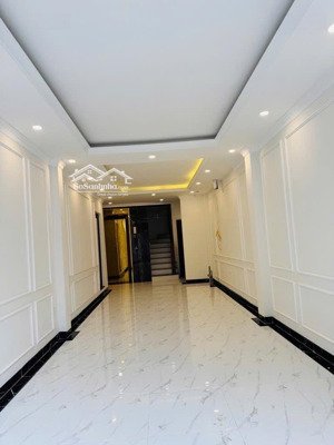 siêu phẩm thạch bàn long biên - 52m2 x 6 tầng, lô góc - gara ô tô, ngõ thông - tặng full nội thất